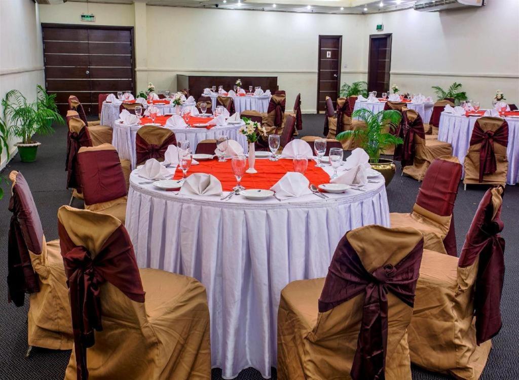 Hotel Agrabad Chittagong Eksteriør bilde